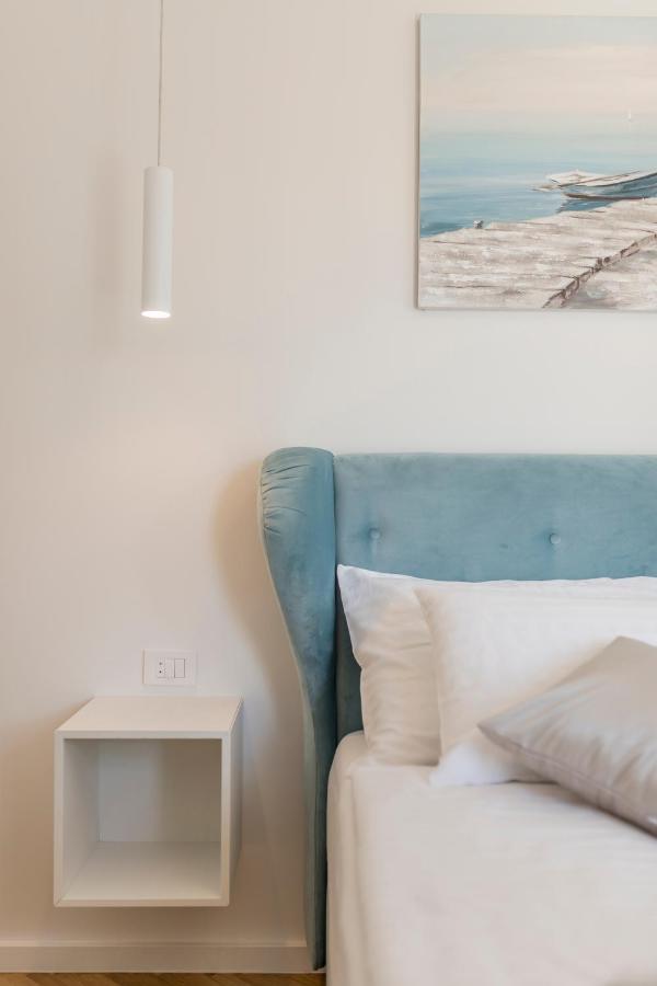 Apartment Shades Of Blue ฮวาร์ ภายนอก รูปภาพ