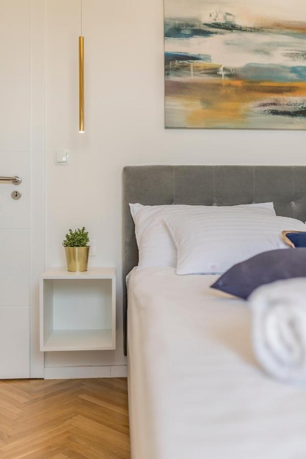 Apartment Shades Of Blue ฮวาร์ ภายนอก รูปภาพ